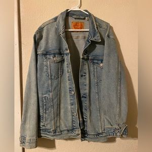 Men’s Levi jean jacket